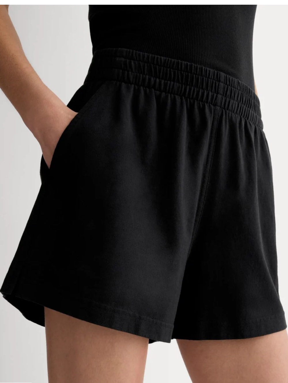 Everlane Classic Black Women's Elastic-Waist Shorts